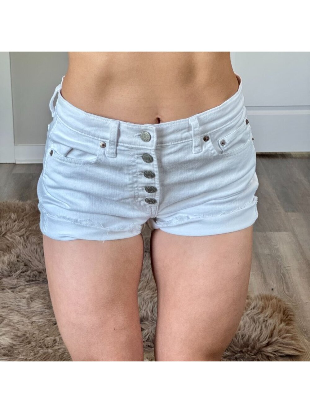 GAP White Mid Rise Denim Shorts Womens 4 Grunge Button Fly Summer Festival